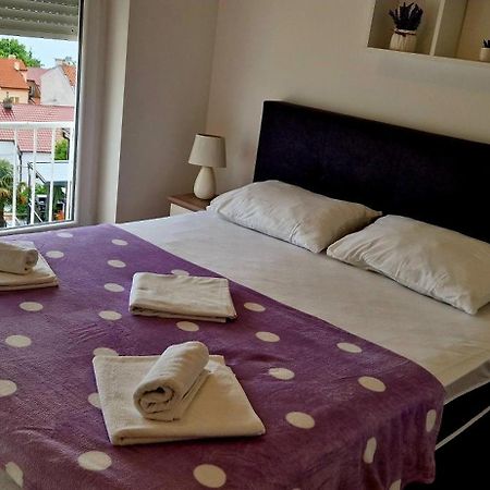 Apartman Lara Crikvenica Exterior foto